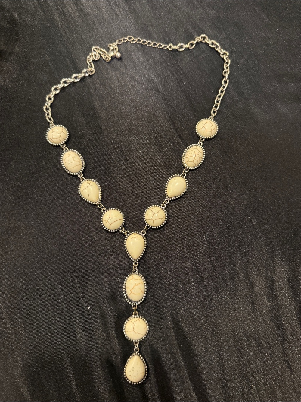 Elegant Cream Stone Y-Shape Pendant Necklace